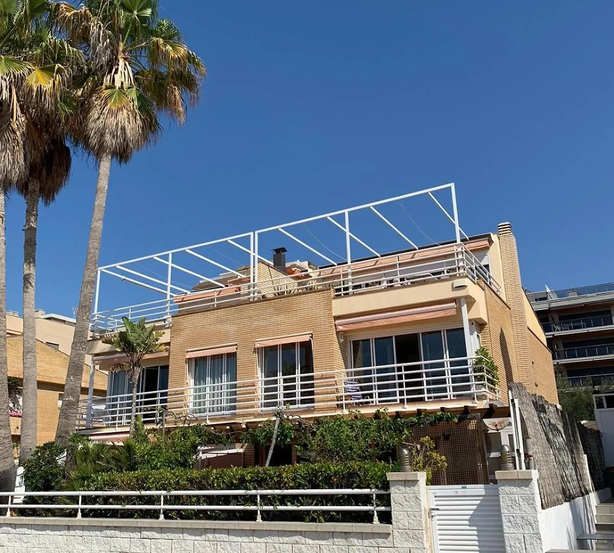 Apartment Duplex, Vistas Espectaculares A Primera Linea De Mar Torredembarra Spain