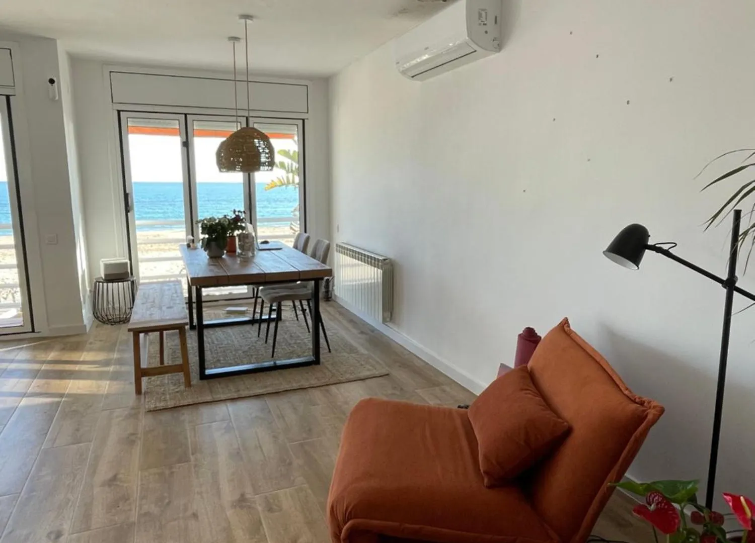 Apartment Duplex, Vistas Espectaculares A Primera Linea De Mar Torredembarra