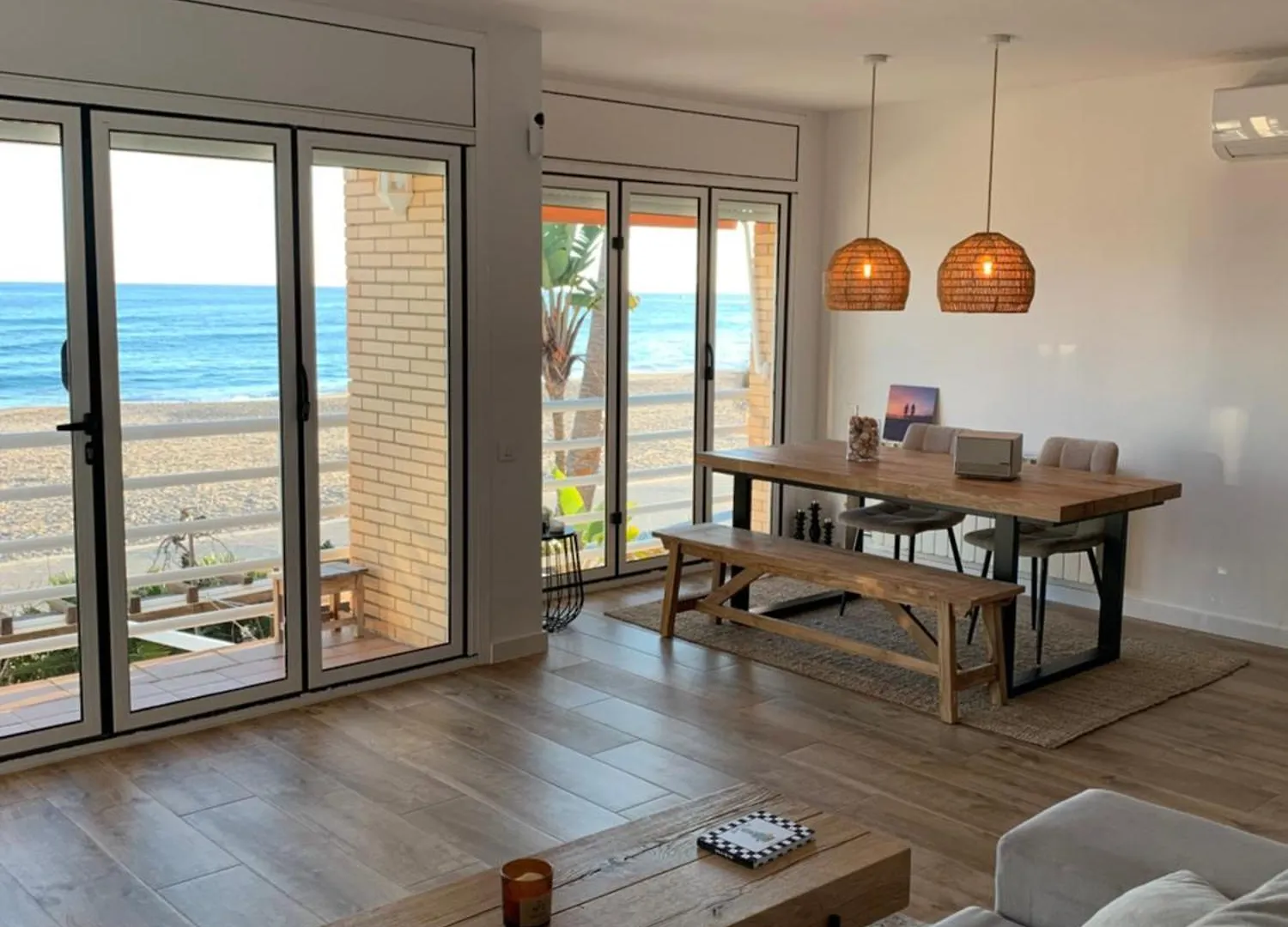 Duplex, Vistas Espectaculares A Primera Linea De Mar Torredembarra Apartment