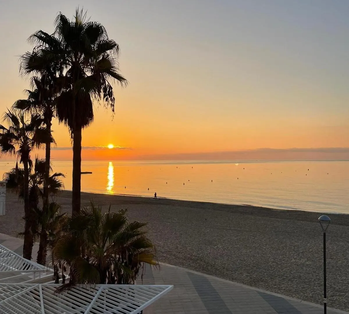 Duplex, Vistas Espectaculares A Primera Linea De Mar location
